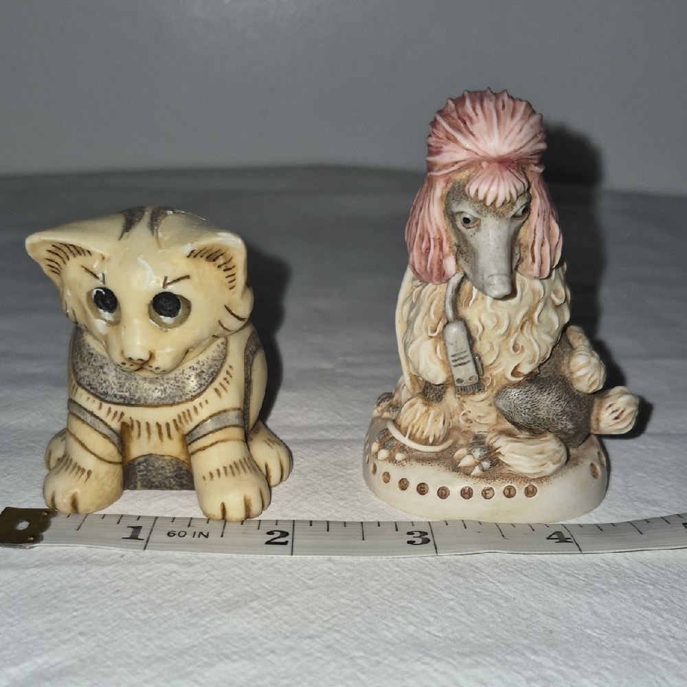 Charming Pet Figurine Set - Cream and Pink
